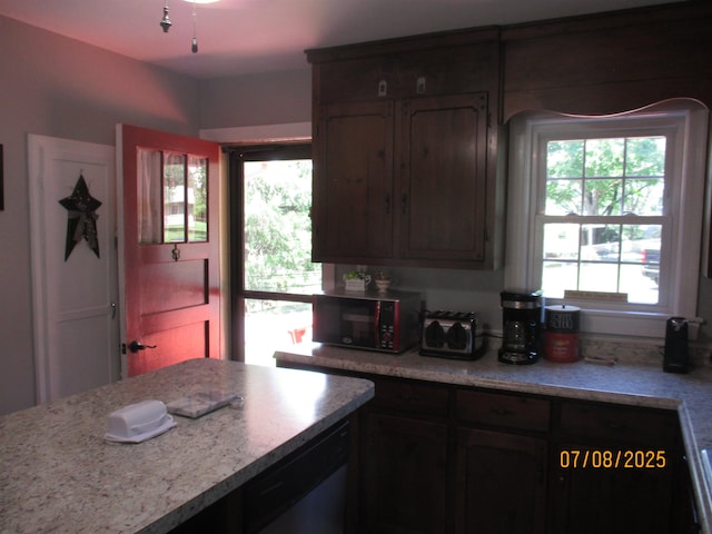 835 Rosser Ave, Waynesboro, VA 22980 - kitchen featuring black microwave