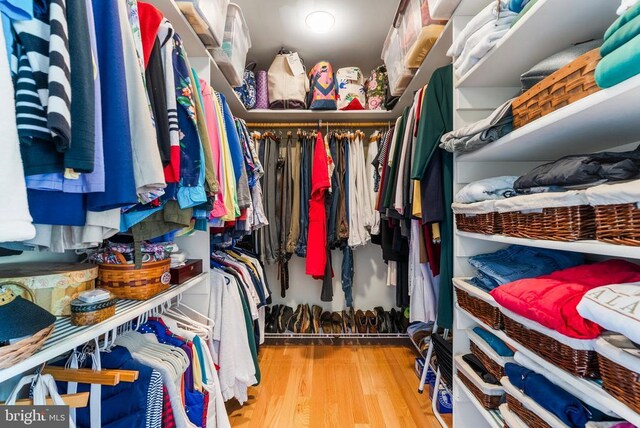 15103 Jenkins Hill Ln, Culpeper, VA 22701 - spacious closet featuring wood finished floors