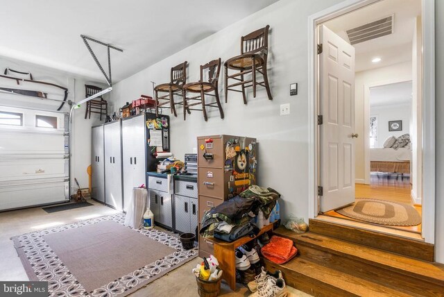 15103 Jenkins Hill Ln, Culpeper, VA 22701 - view of garage