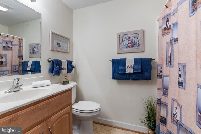 15103 Jenkins Hill Ln, Culpeper, VA 22701 - full bath featuring toilet, vanity, and baseboards