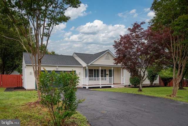 11810 Falcon Ridge Dr, Fredericksburg, VA 22407 - ranch-style home with covered porch, driveway, crawl space, and an attached garage