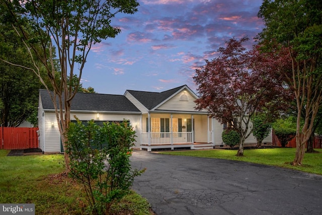 11810 Falcon Ridge Dr, Fredericksburg, VA 22407 - ranch-style house with covered porch, asphalt driveway, crawl space, and a garage