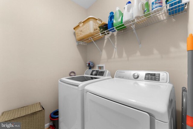 249 Whitworth Dr, Culpeper, VA 22701 - laundry room featuring washing machine and dryer