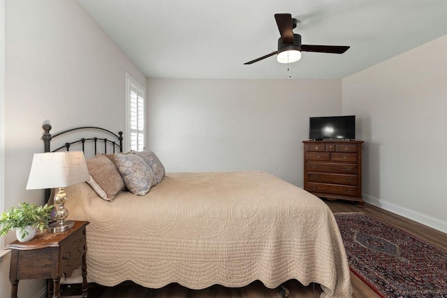 170 Lindburgh Dr, Waynesboro, VA 22980 - bedroom featuring wood finished floors and a ceiling fan