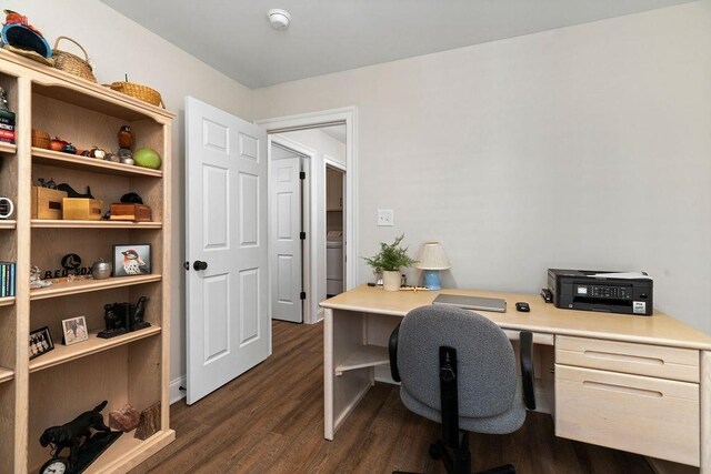 170 Lindburgh Dr, Waynesboro, VA 22980 - office with dark wood finished floors
