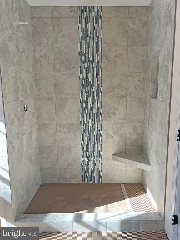 5208 Wyndemere Cir, Mineral, VA 23117 - view of bathroom