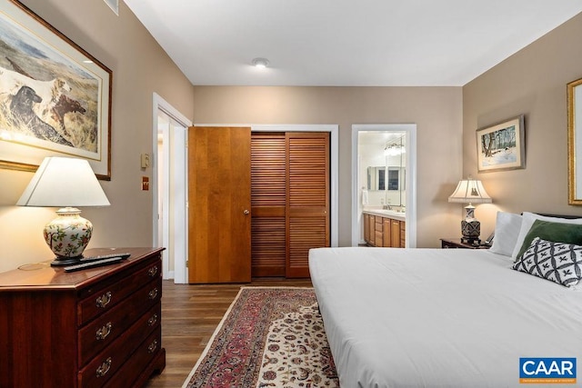 1808 High Ridge Ct, Condos, Wintergreen Resort, VA 22967 - bedroom with dark wood-style floors, a closet, a sink, and connected bathroom