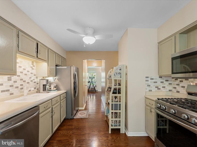 33 Pepper Tree Ct, Warrenton, VA 20186 - kitchen with appliances with stainless steel finishes, light countertops, and backsplash
