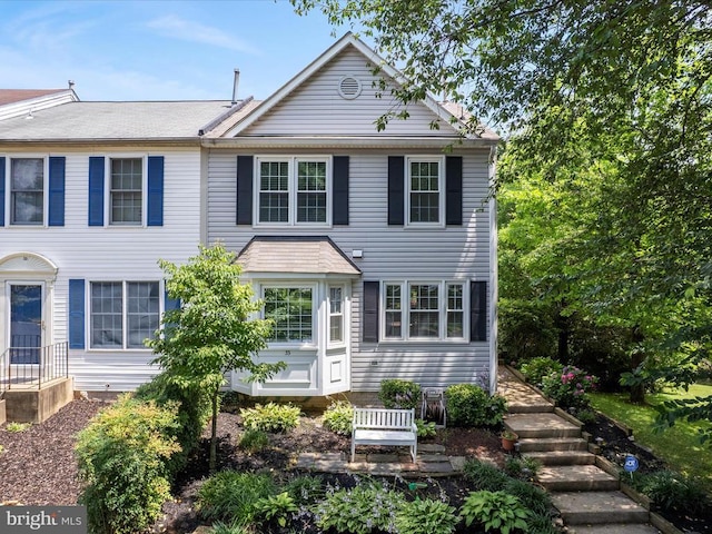 33 Pepper Tree Ct, Warrenton, VA 20186 - view of front of property