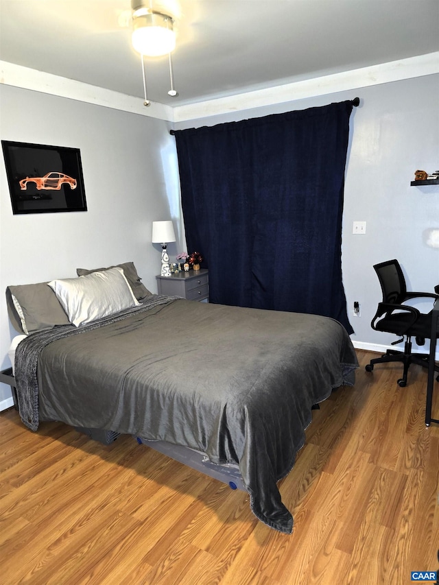 1060 E River Rd, Palmyra, VA 23055 - bedroom featuring wood finished floors