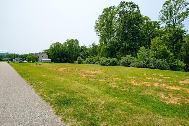 Kennedy Ridge Ct, Stuarts Draft, VA 24477