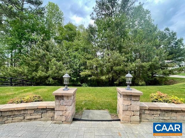 151 Deer Run Dr, Zion Crossroads, VA 22942 - view of property's community featuring view of wooded area