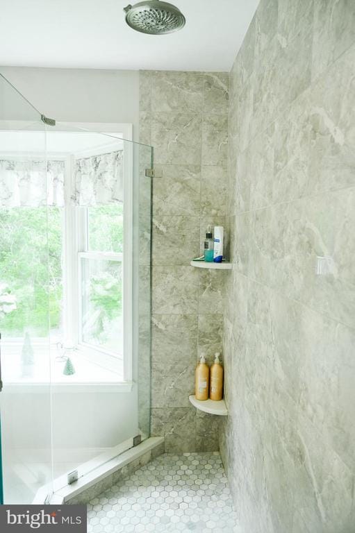 13498 Chesterfield Ln, Culpeper, VA 22701 - bathroom with a shower stall and tile patterned floors