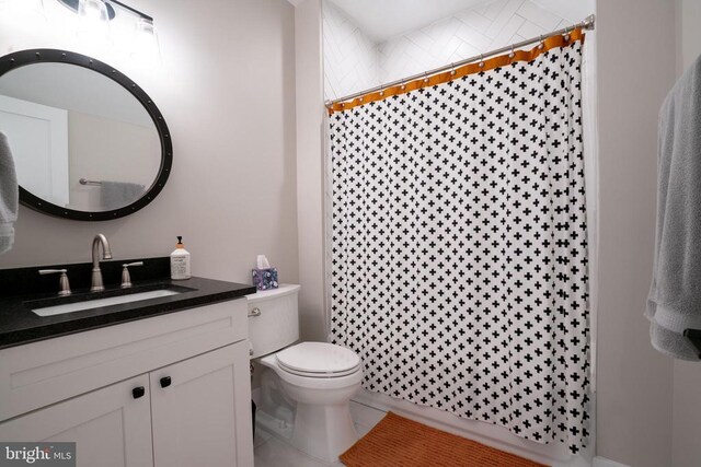 3 Carrs Bridge Rd, Lake Anna, Bumpass, VA 23024 - full bath with toilet, a shower with curtain, and vanity