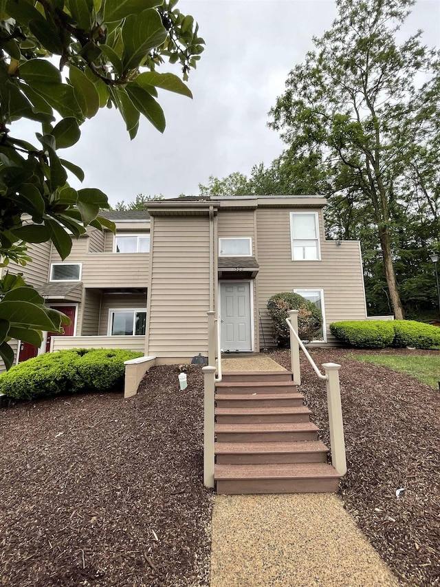 1382 Bradley Dr, Harrisonburg, VA 22801 - view of front of home