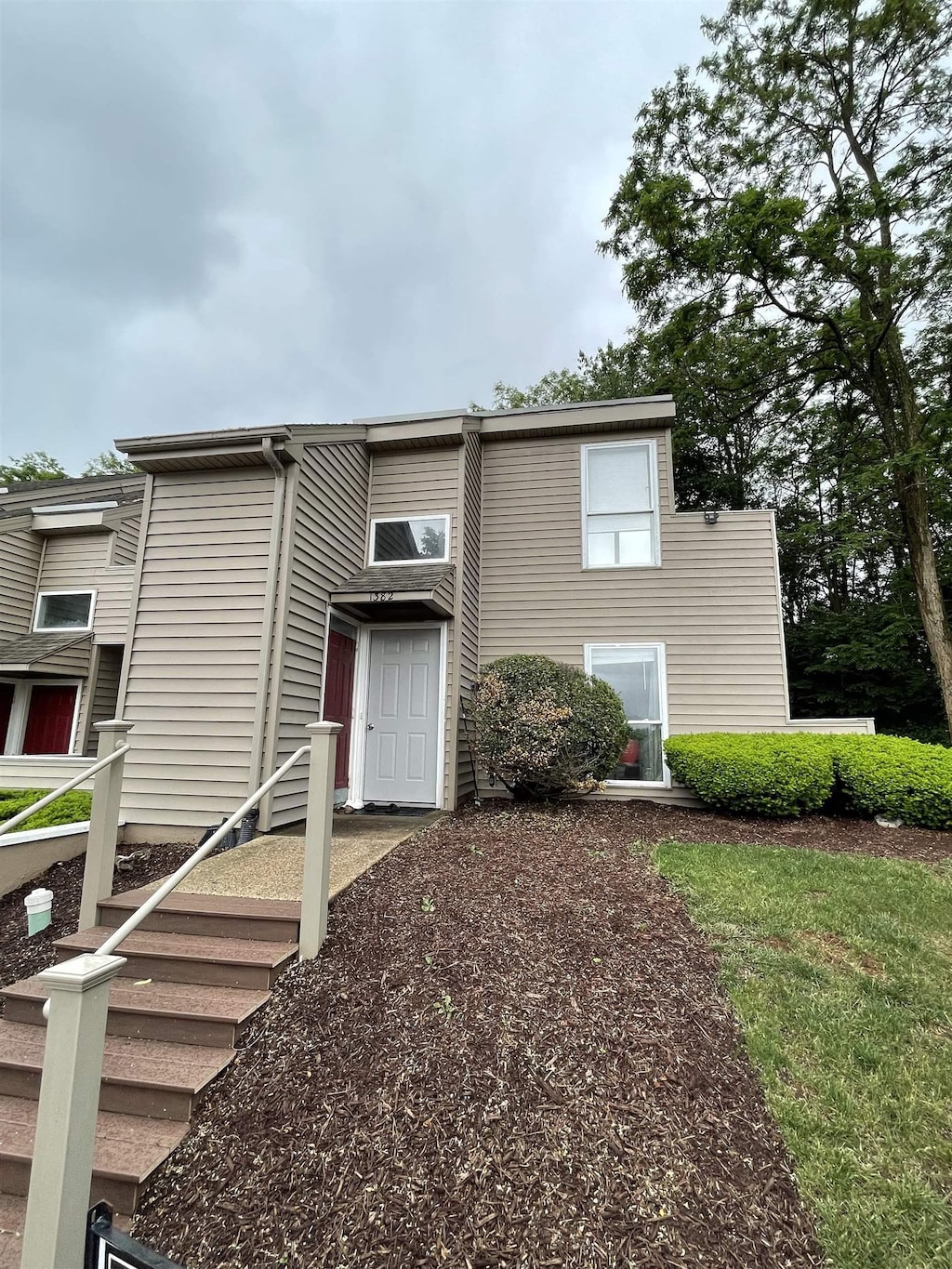 1382 Bradley Dr, Harrisonburg, VA 22801 - view of front of home