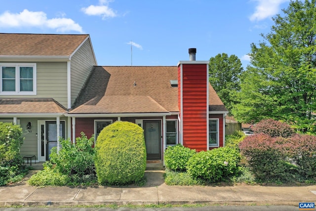 941 Warwick Ct, Charlottesville, VA 22901 - view of front of property with a shingled roof and a chimney