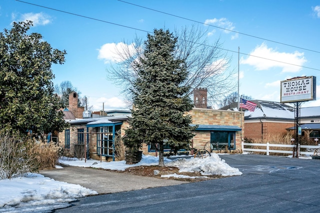 222 Main St, Dayton, VA 22821 - view of front facade with fence