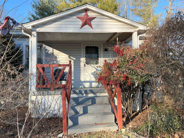 view of front facade with covered porch