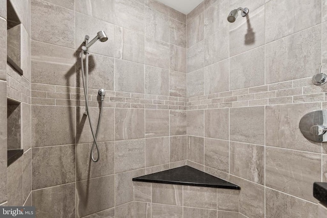 325 Oneals Rd, Madison, VA 22727 - bathroom with a tile shower