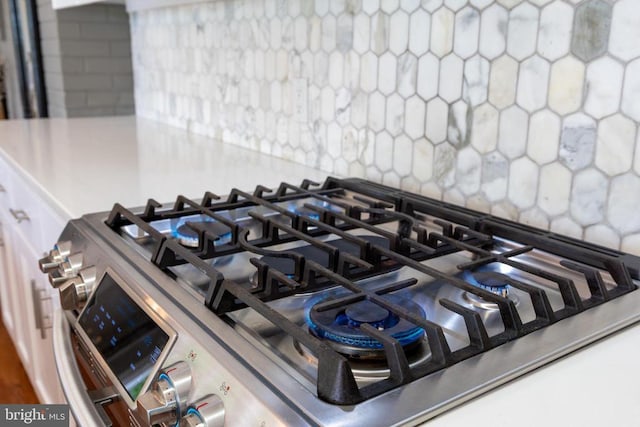 325 Oneals Rd, Madison, VA 22727 - detailed view of stovetop and backsplash