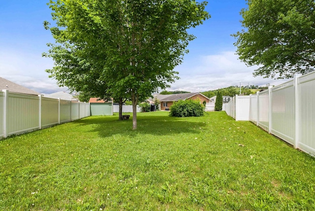 2090 Annandale Ct, Rockingham, VA 22801 - view of yard