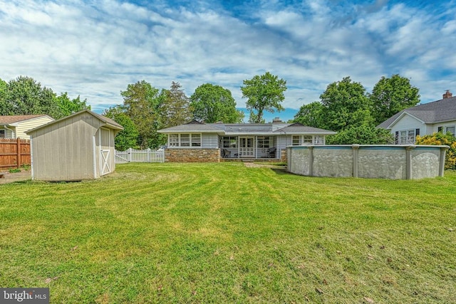 102 Washington St E, Remington, VA 22734 - rear view of house with an outdoor pool