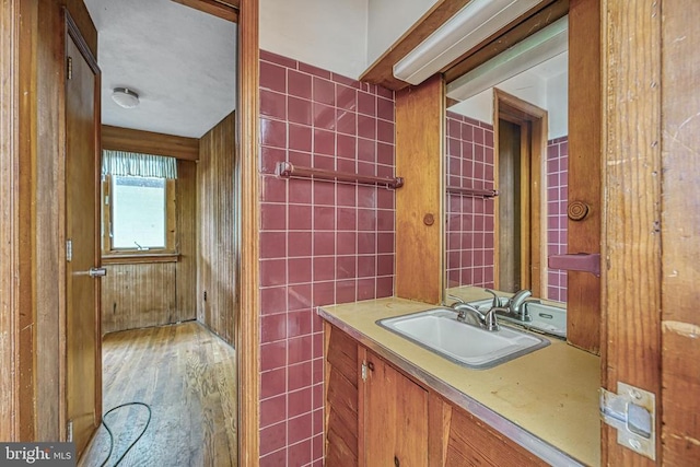 102 Washington St E, Remington, VA 22734 - bathroom with vanity and wood finished floors