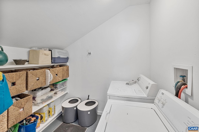 1605 Oakleaf Ln, Charlottesville, VA 22903 - laundry area with washer and dryer