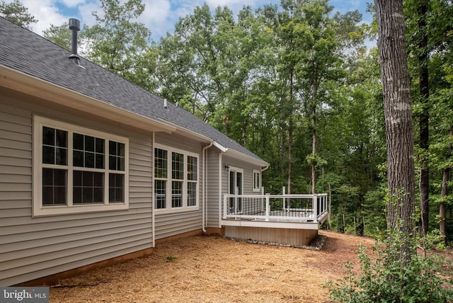 79 Hickory Cir, Mineral, VA 23117 - view of yard with a deck