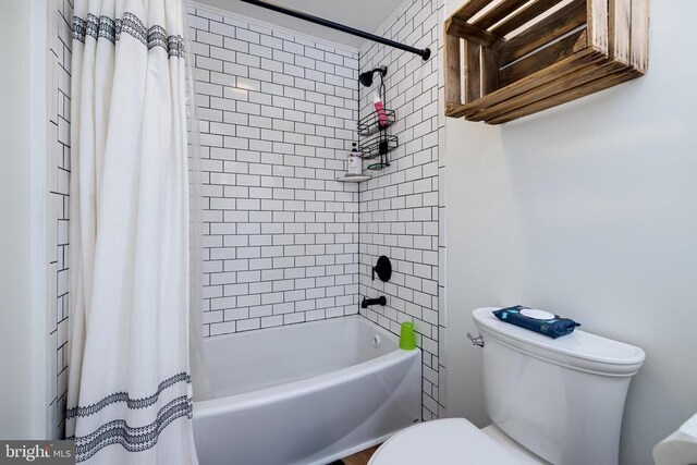 1246 Whispering Hill Rd, Luray, VA 22835 - bathroom with toilet and shower / bath combo with shower curtain