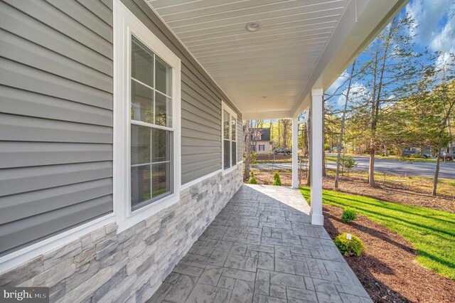 400 Constitution Blvd, Locust Grove, VA 22508 - view of patio / terrace with a porch