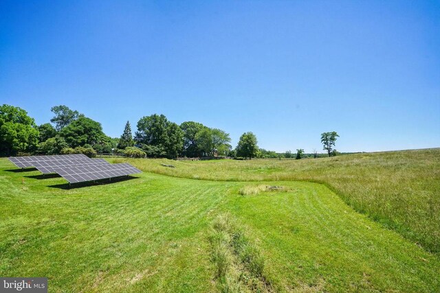 view of yard with a view of countryside