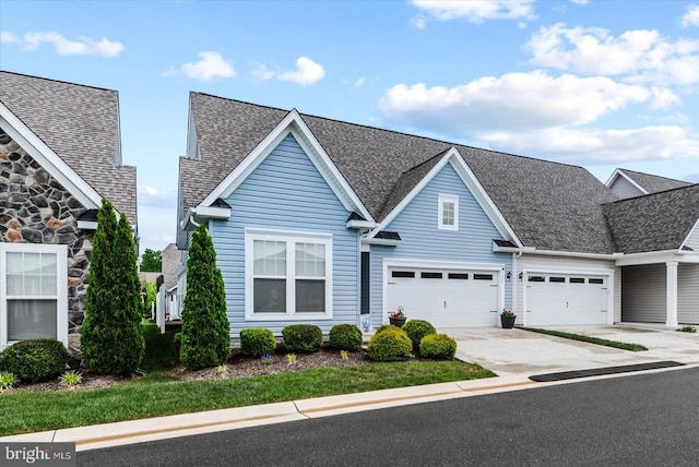 6607 Golden Pheasant Run, Fredericksburg, VA 22407 - traditional home featuring driveway and a shingled roof