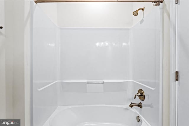 6607 Golden Pheasant Run, Fredericksburg, VA 22407 - full bathroom with shower / washtub combination