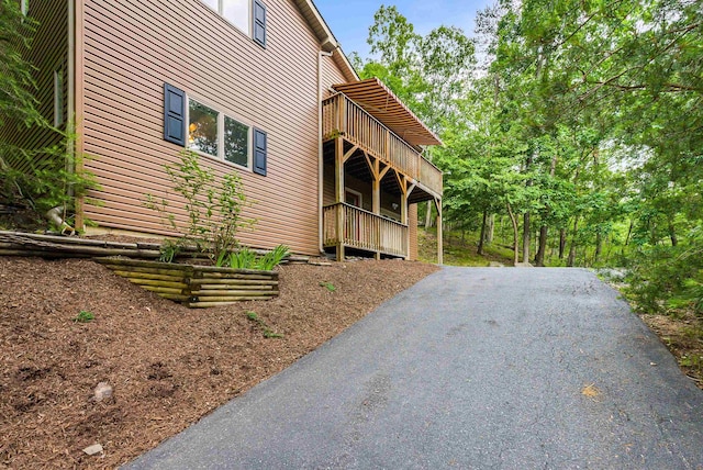 4056 Palmer Rd, Mcgaheysville, VA 22840 - view of home's exterior featuring driveway