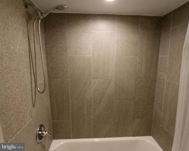 4605 Club Cart Cir, Fredericksburg, VA 22408 - full bathroom with  shower combination