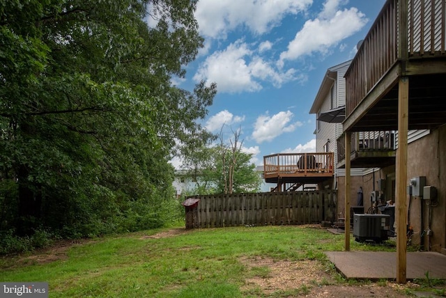 5122 Redbud Rd, Fredericksburg, VA 22407 - view of yard featuring a deck