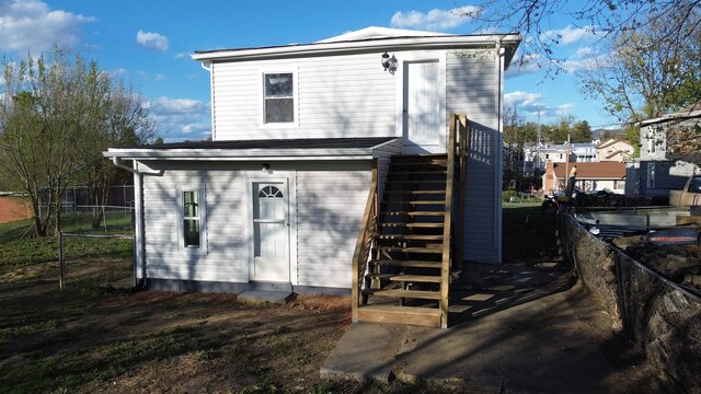 307 2nd St, Shenandoah, VA 22849 - rear view of property with fence and stairs