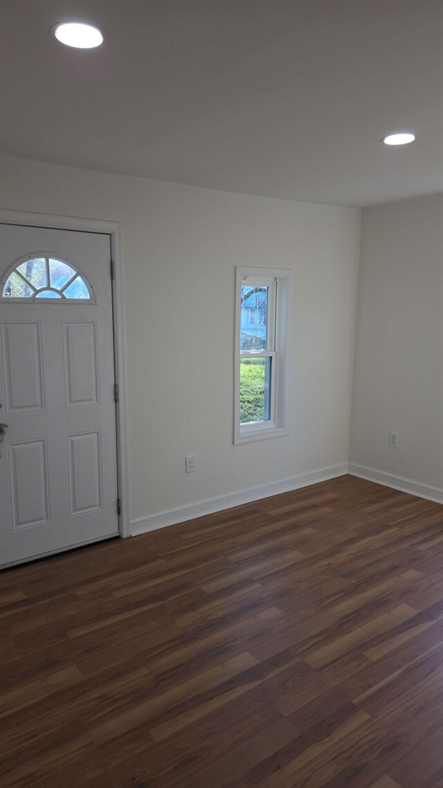 307 2nd St, Shenandoah, VA 22849 - entrance foyer with dark wood-style flooring, baseboards, and recessed lighting