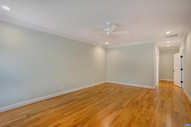 empty room with visible vents, recessed lighting, ceiling fan, light wood finished floors, and baseboards