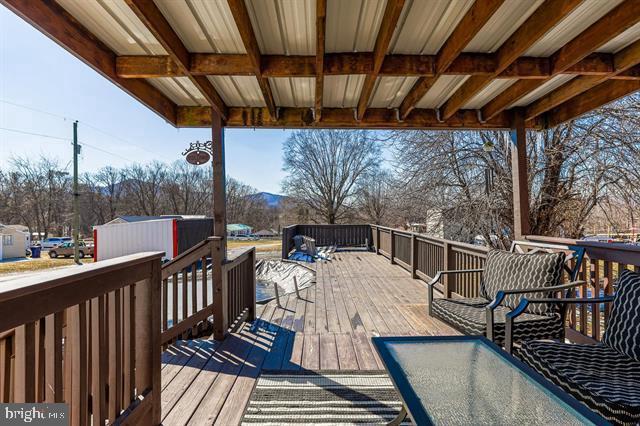 885 Main St W, Stanley, VA 22851 - view of wooden terrace