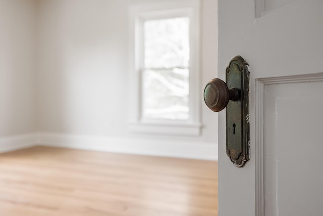630 Battlefield Rd, Fort Defiance, VA 24437 - detailed view of wood finished floors