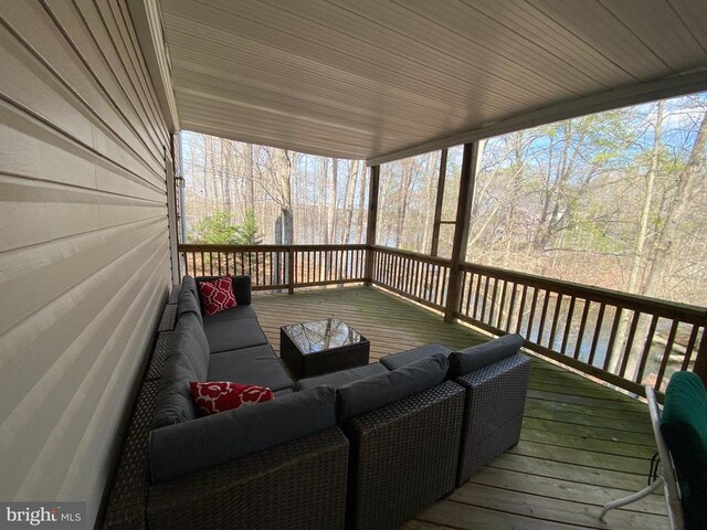 6029 Lost Cove Dr, Mineral, VA 23117 - deck with an outdoor hangout area