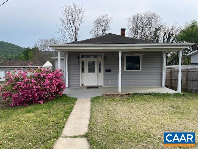 1414 Midland St, Charlottesville, VA 22902 - bungalow-style house with a chimney