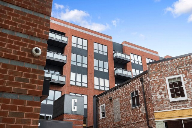 200 Garrett St Unit 609, Charlottesville, VA 22902 - view of apartment building / complex
