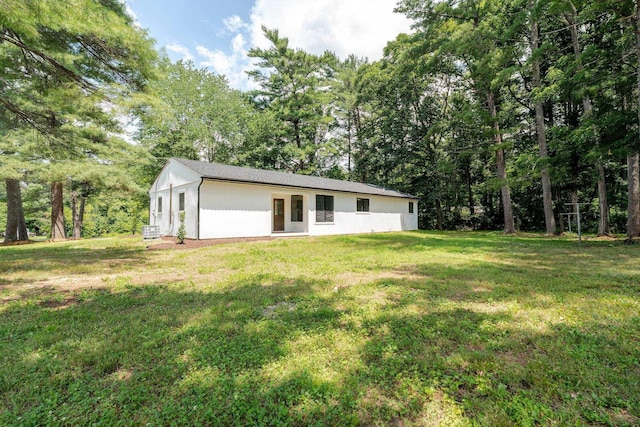 9048 Cinder Run Ln, Elkton, VA 22827 - view of front of property featuring a front yard