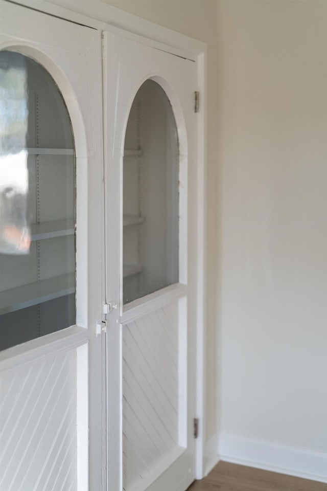 room details with hardwood / wood-style flooring