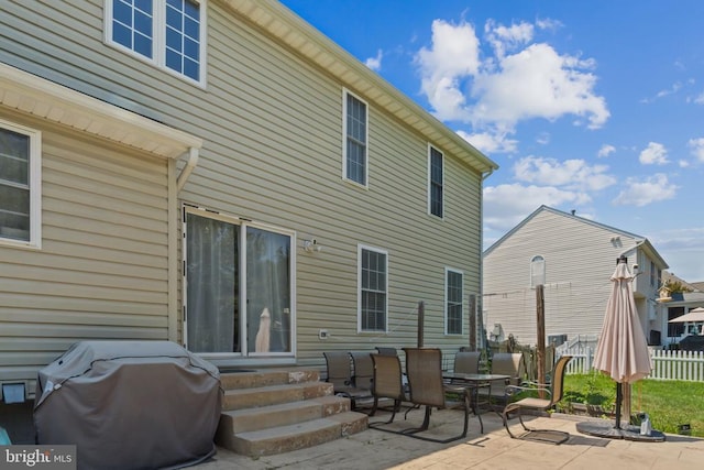 11721 Hoover Ln, Fredericksburg, VA 22407 - rear view of house with a patio
