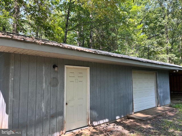  - entrance to property featuring metal roof